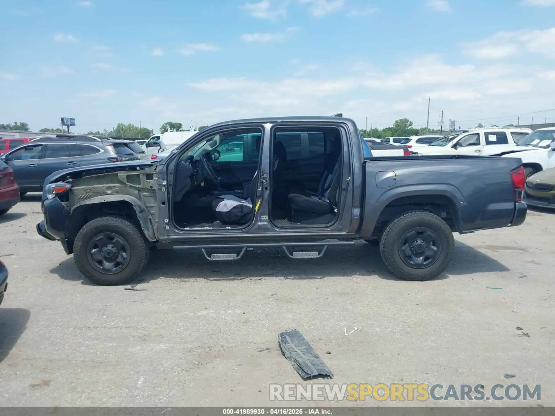 15 Photograph of a damaged car 5TFAX5GN9KX139813 TOYOTA TACOMA 2019