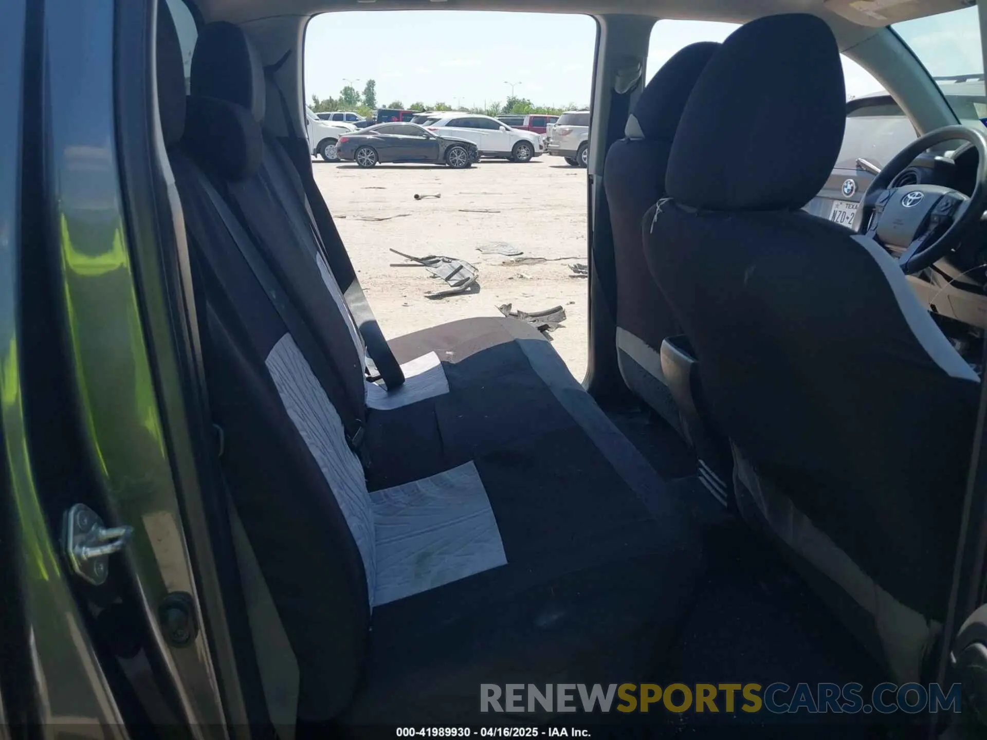 8 Photograph of a damaged car 5TFAX5GN9KX139813 TOYOTA TACOMA 2019