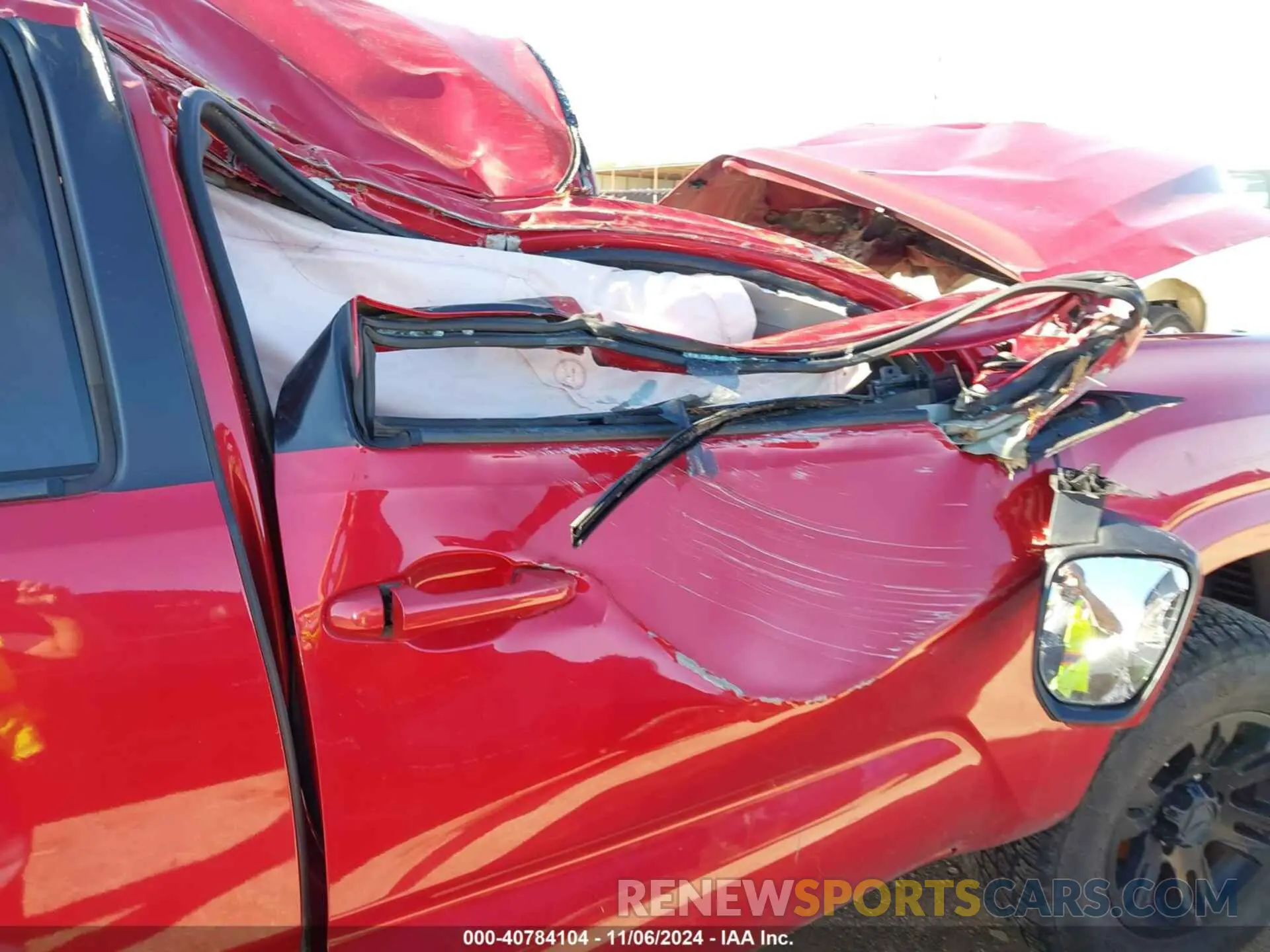 5 Photograph of a damaged car 5TFAX5GN9KX147748 TOYOTA TACOMA 2019
