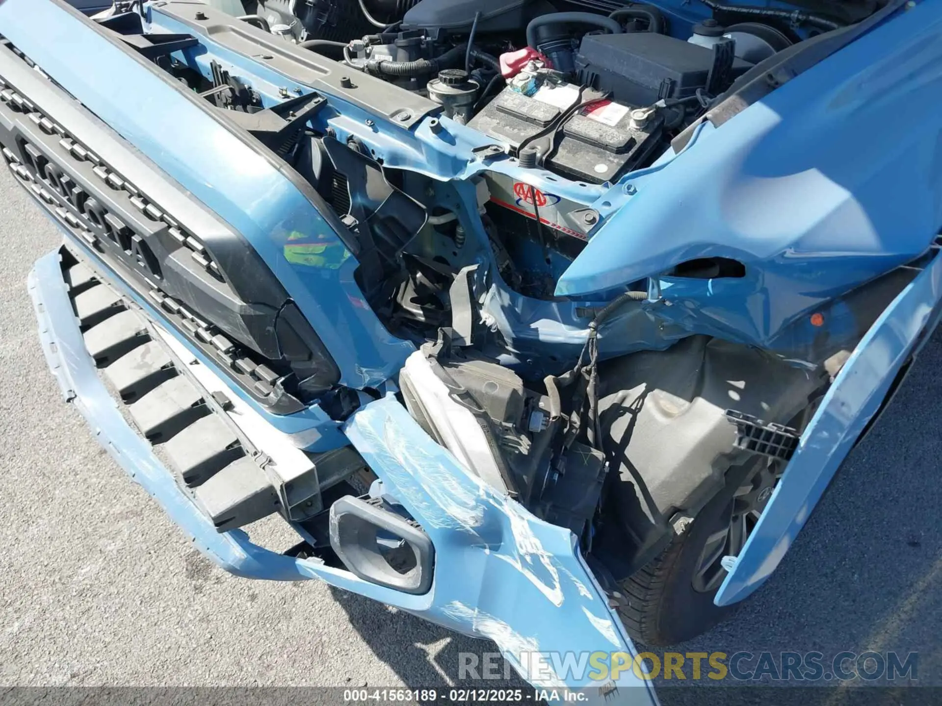 22 Photograph of a damaged car 5TFAX5GN9KX150536 TOYOTA TACOMA 2019
