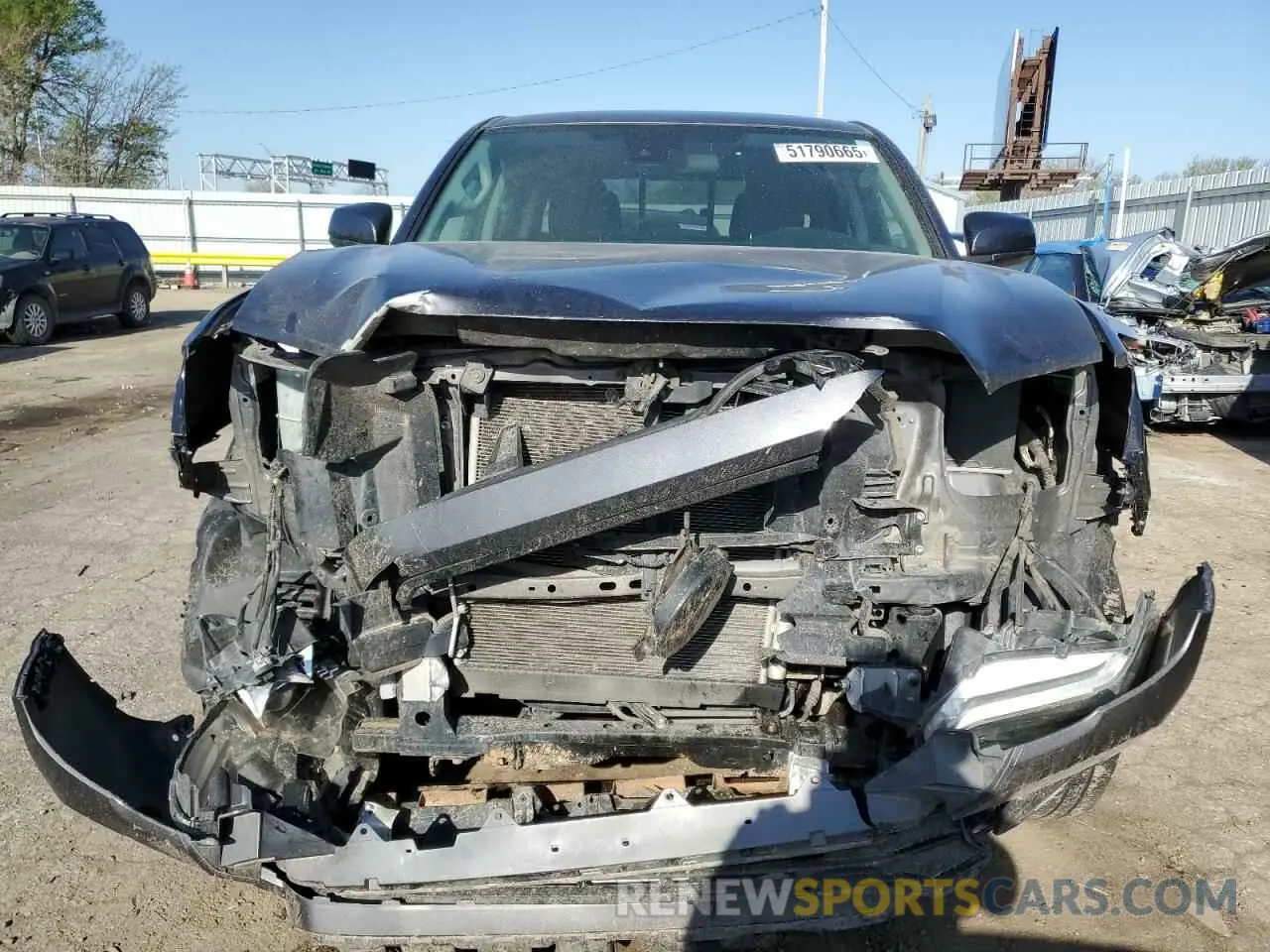 5 Photograph of a damaged car 5TFAX5GNXKX133003 TOYOTA TACOMA 2019
