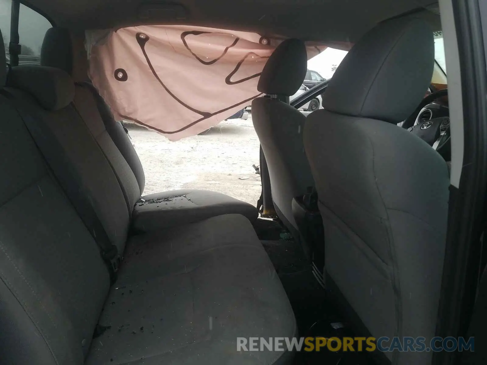 6 Photograph of a damaged car 5TFAX5GNXKX153901 TOYOTA TACOMA 2019