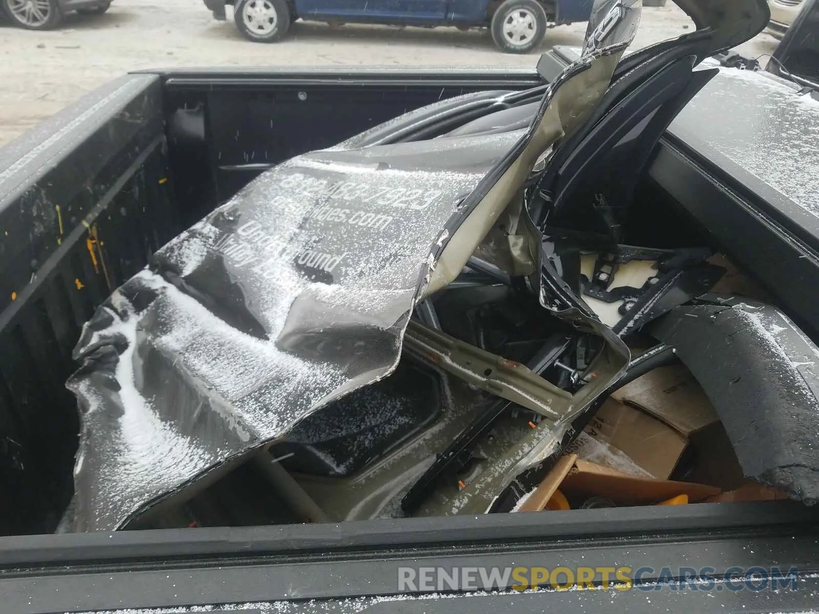 9 Photograph of a damaged car 5TFAX5GNXKX153901 TOYOTA TACOMA 2019