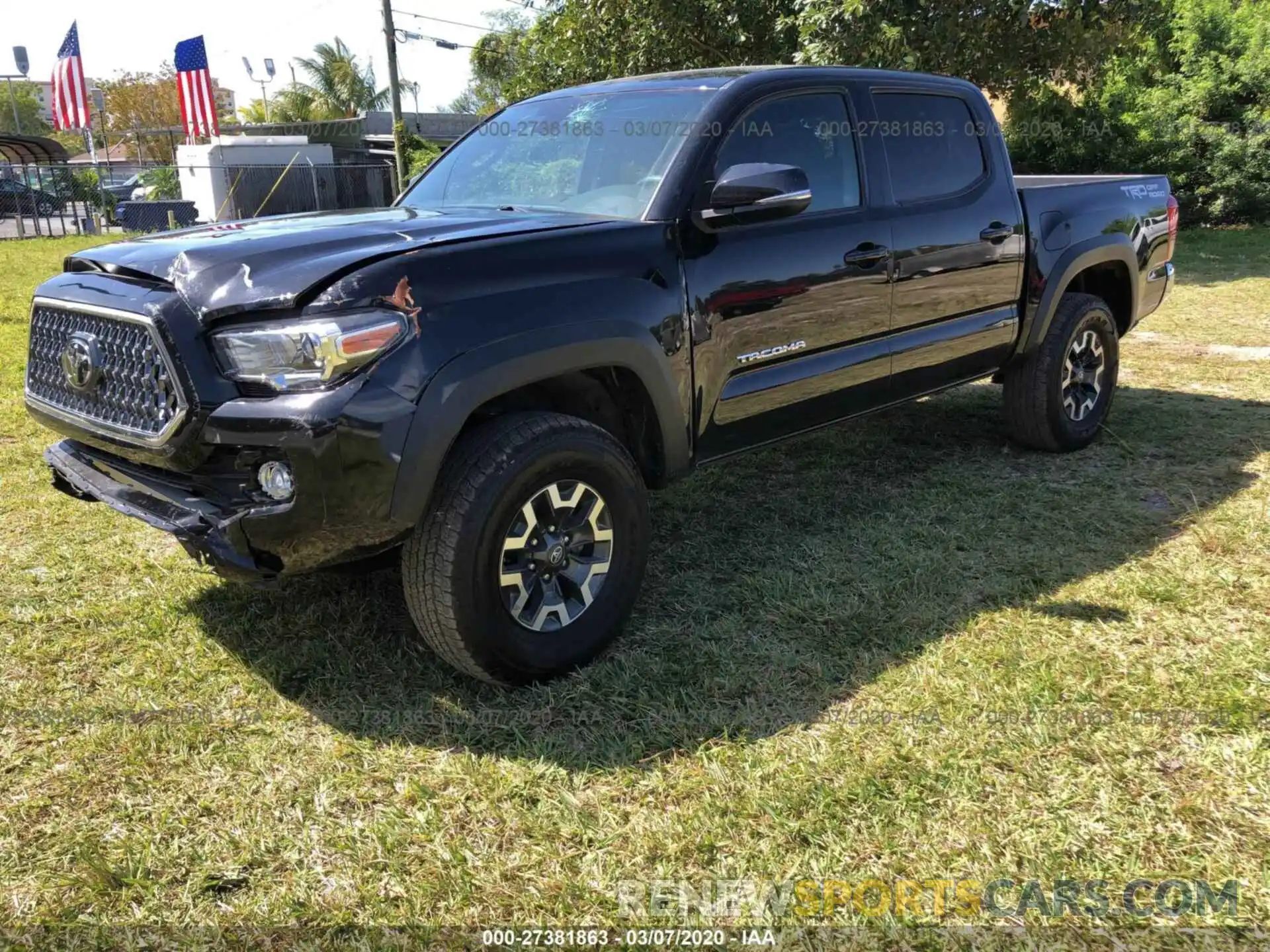 2 Photograph of a damaged car 5TFAZ5CN2KX074562 TOYOTA TACOMA 2019