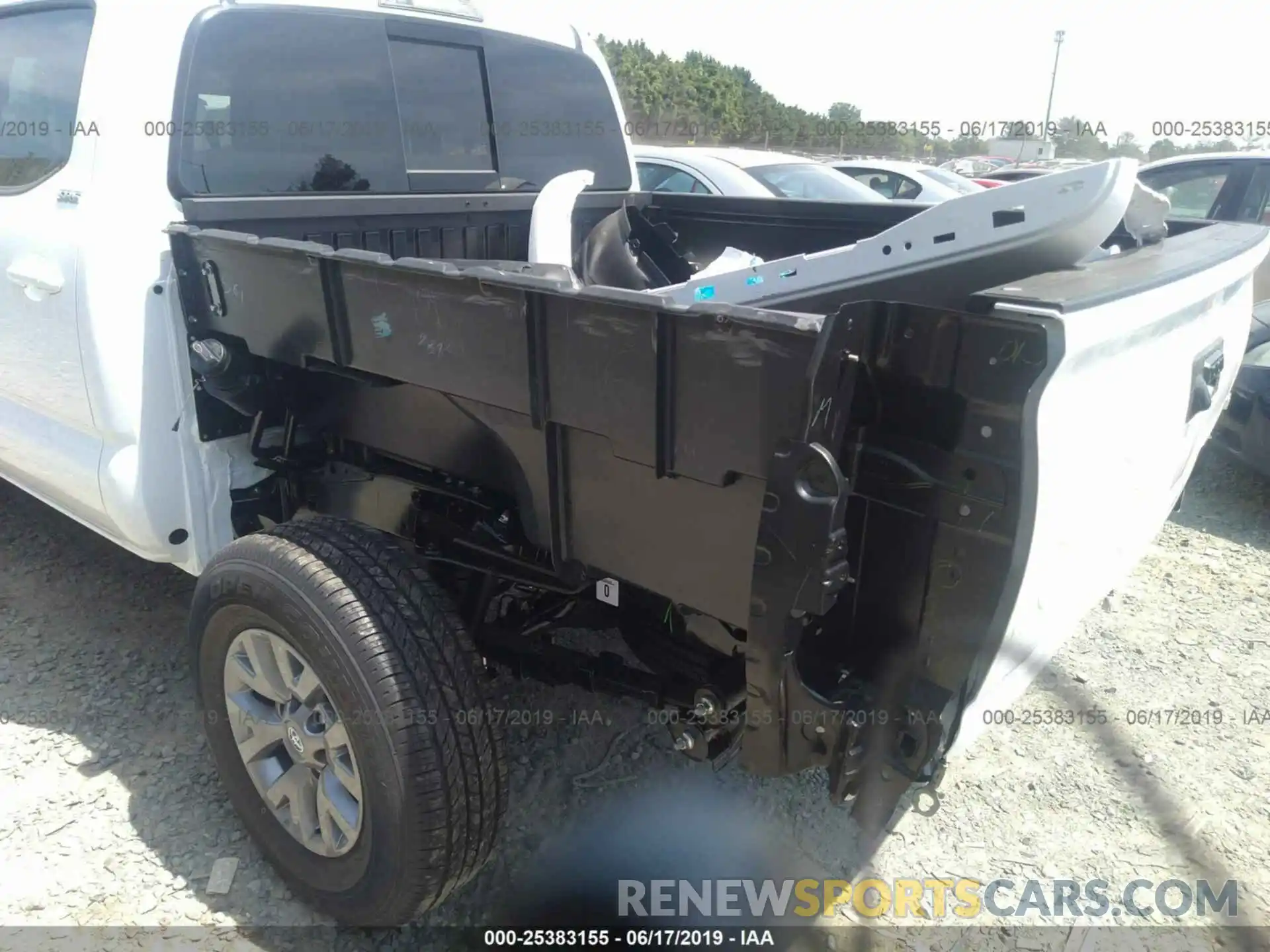 6 Photograph of a damaged car 5TFAZ5CN2KX081835 TOYOTA TACOMA 2019