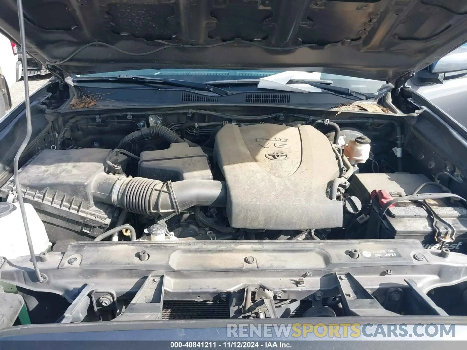 10 Photograph of a damaged car 5TFAZ5CN3KX078491 TOYOTA TACOMA 2019