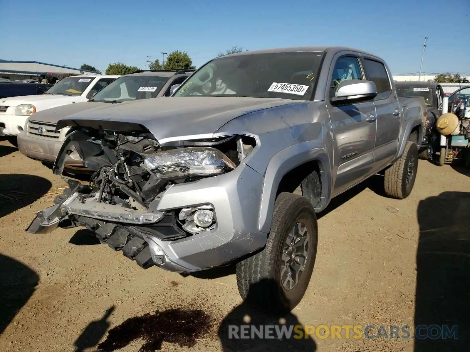 2 Photograph of a damaged car 5TFAZ5CN6KX073835 TOYOTA TACOMA 2019