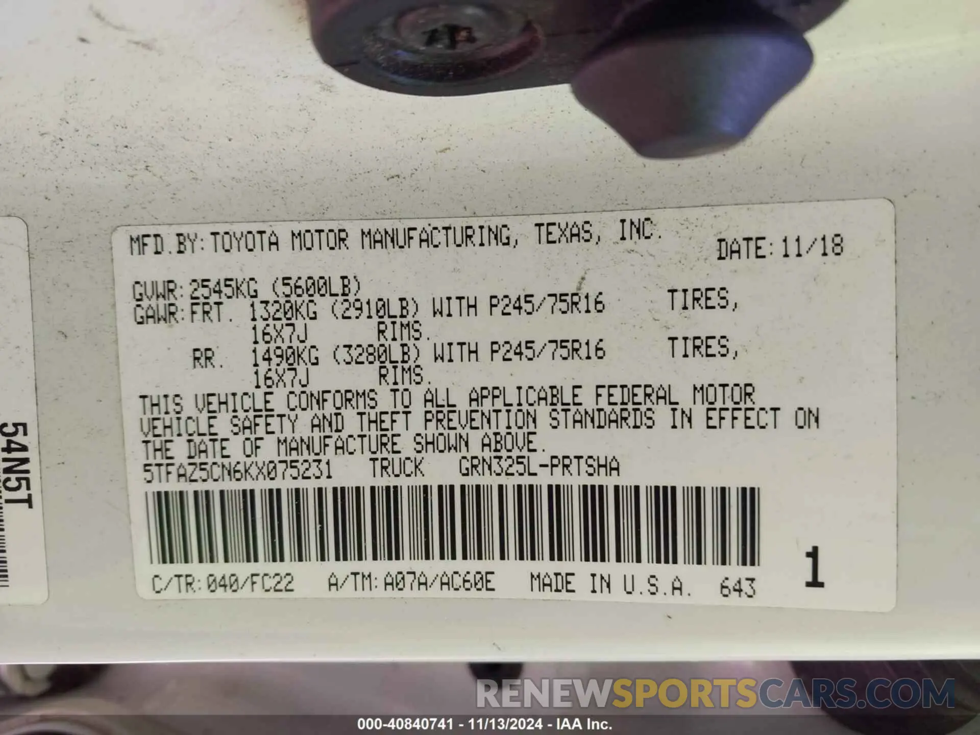 9 Photograph of a damaged car 5TFAZ5CN6KX075231 TOYOTA TACOMA 2019