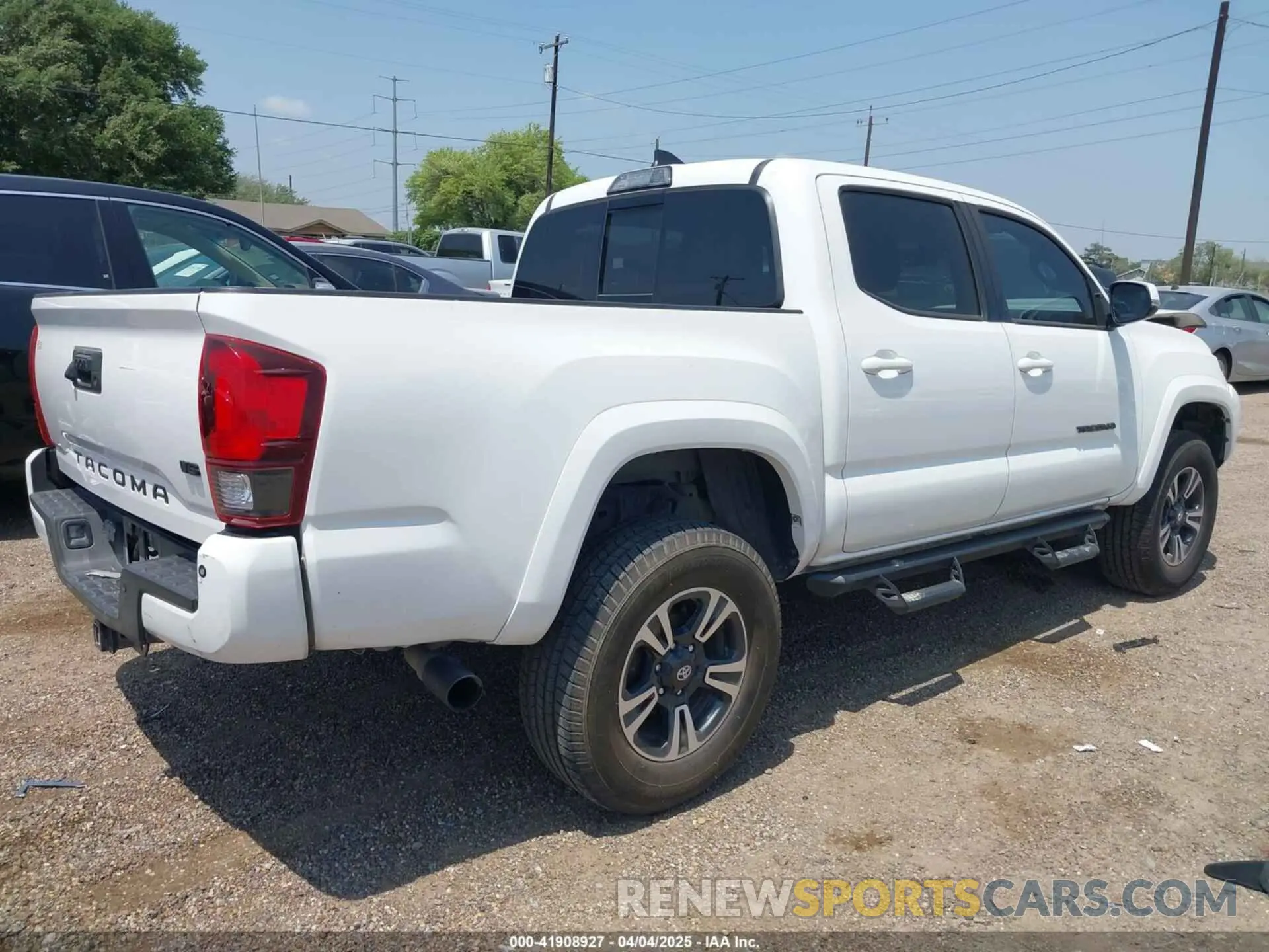 4 Photograph of a damaged car 5TFAZ5CN6KX076072 TOYOTA TACOMA 2019