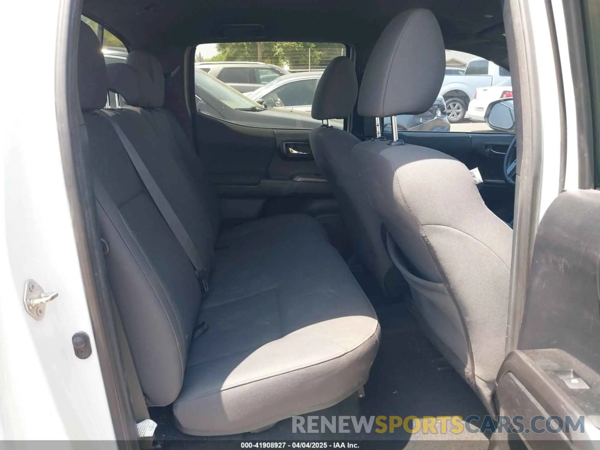 8 Photograph of a damaged car 5TFAZ5CN6KX076072 TOYOTA TACOMA 2019