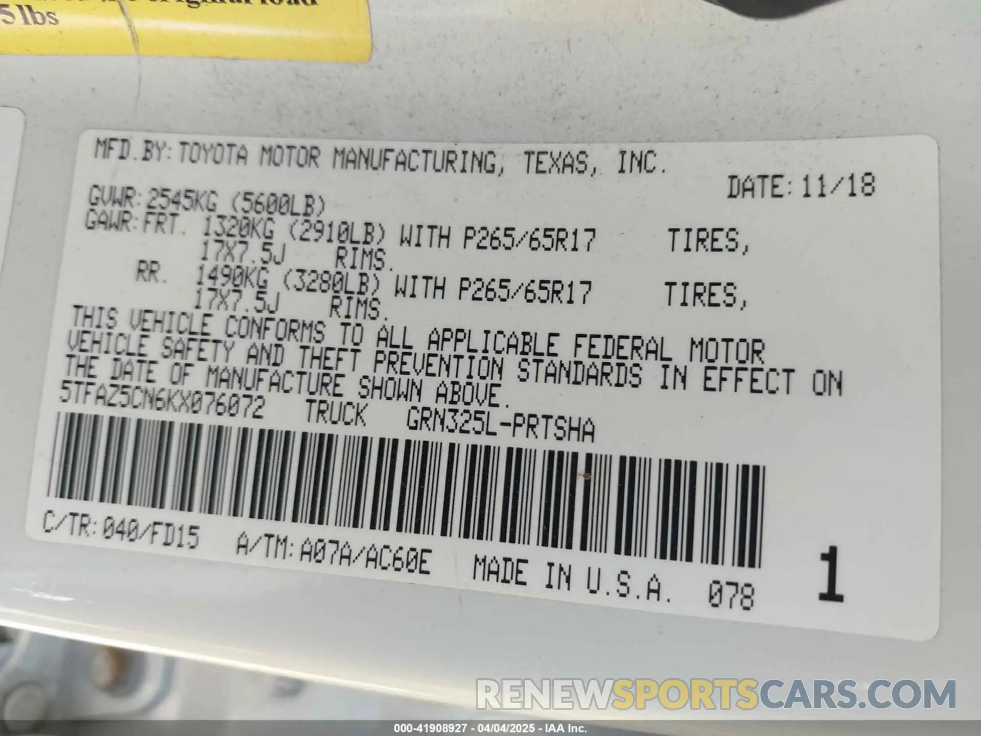 9 Photograph of a damaged car 5TFAZ5CN6KX076072 TOYOTA TACOMA 2019