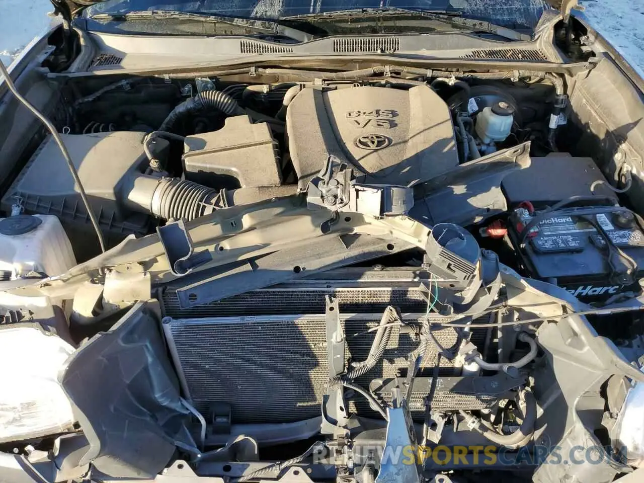 11 Photograph of a damaged car 5TFAZ5CN6KX077836 TOYOTA TACOMA 2019