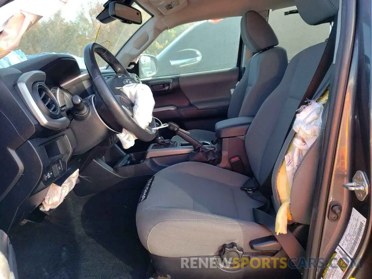 7 Photograph of a damaged car 5TFAZ5CN6KX077836 TOYOTA TACOMA 2019