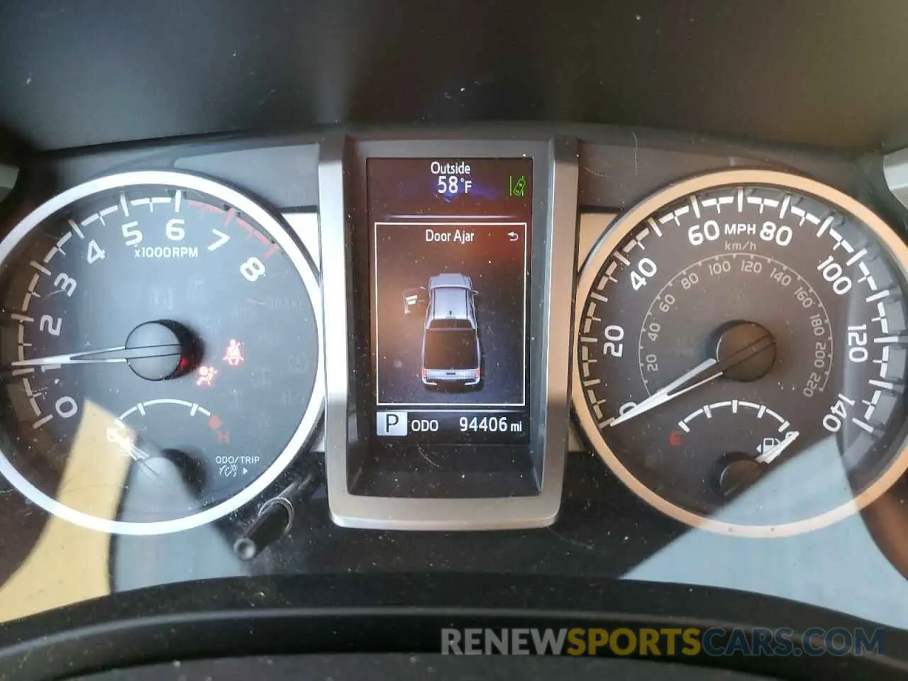 9 Photograph of a damaged car 5TFAZ5CN6KX077836 TOYOTA TACOMA 2019