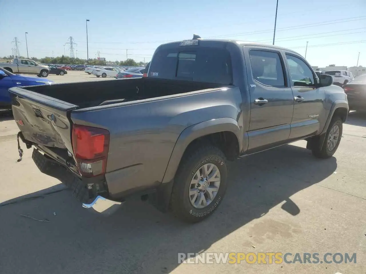 3 Photograph of a damaged car 5TFAZ5CN8KX085923 TOYOTA TACOMA 2019