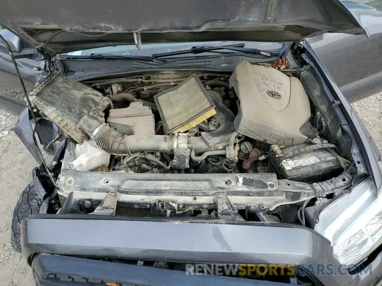 11 Photograph of a damaged car 5TFAZ5CN9KX073067 TOYOTA TACOMA 2019