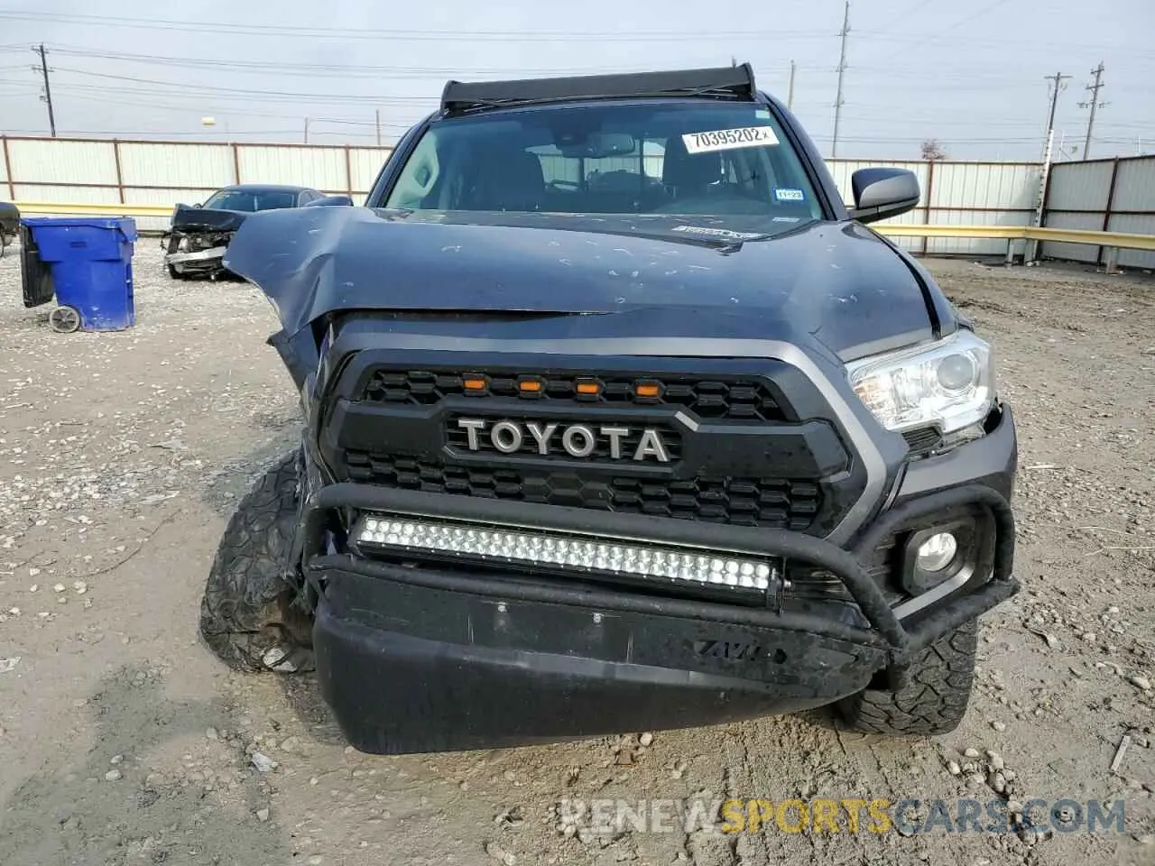 5 Photograph of a damaged car 5TFAZ5CN9KX073067 TOYOTA TACOMA 2019