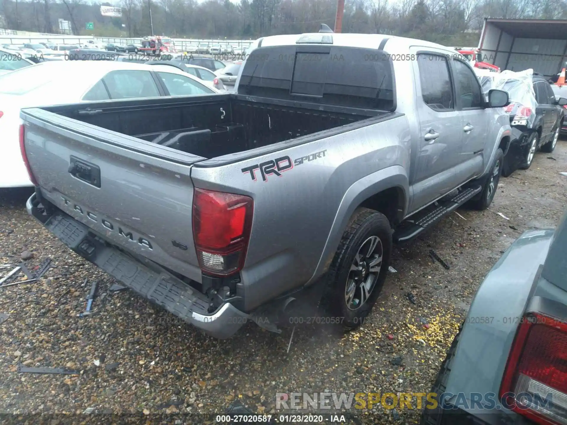 4 Photograph of a damaged car 5TFAZ5CN9KX076311 TOYOTA TACOMA 2019