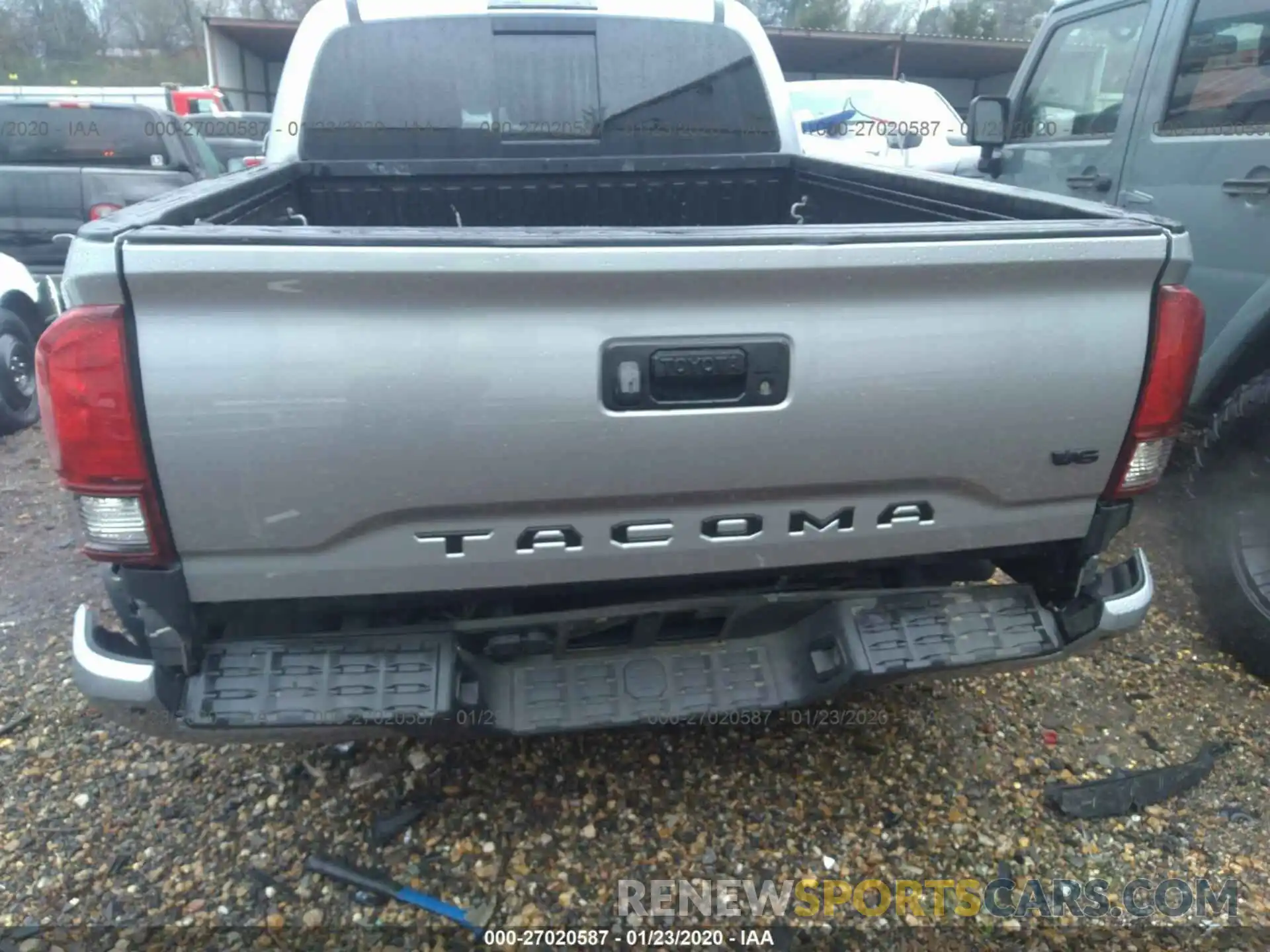 6 Photograph of a damaged car 5TFAZ5CN9KX076311 TOYOTA TACOMA 2019