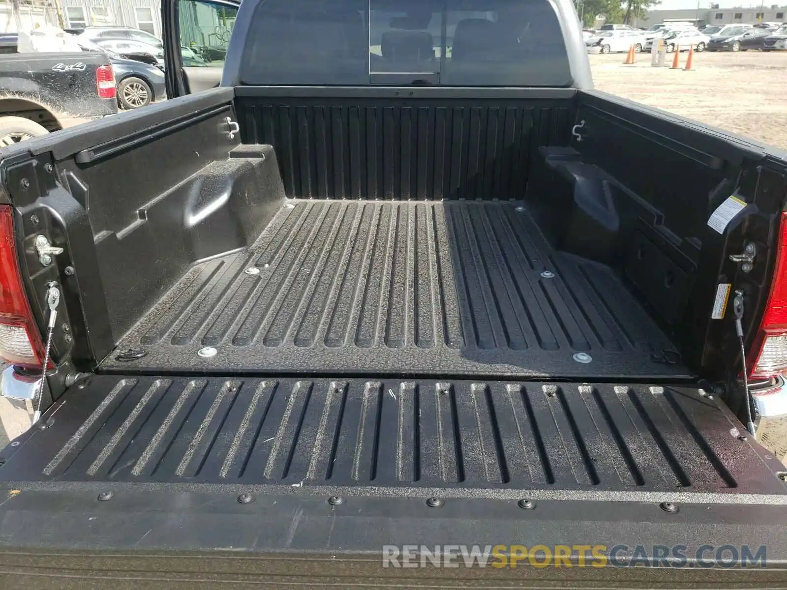 9 Photograph of a damaged car 5TFAZ5CN9KX087440 TOYOTA TACOMA 2019