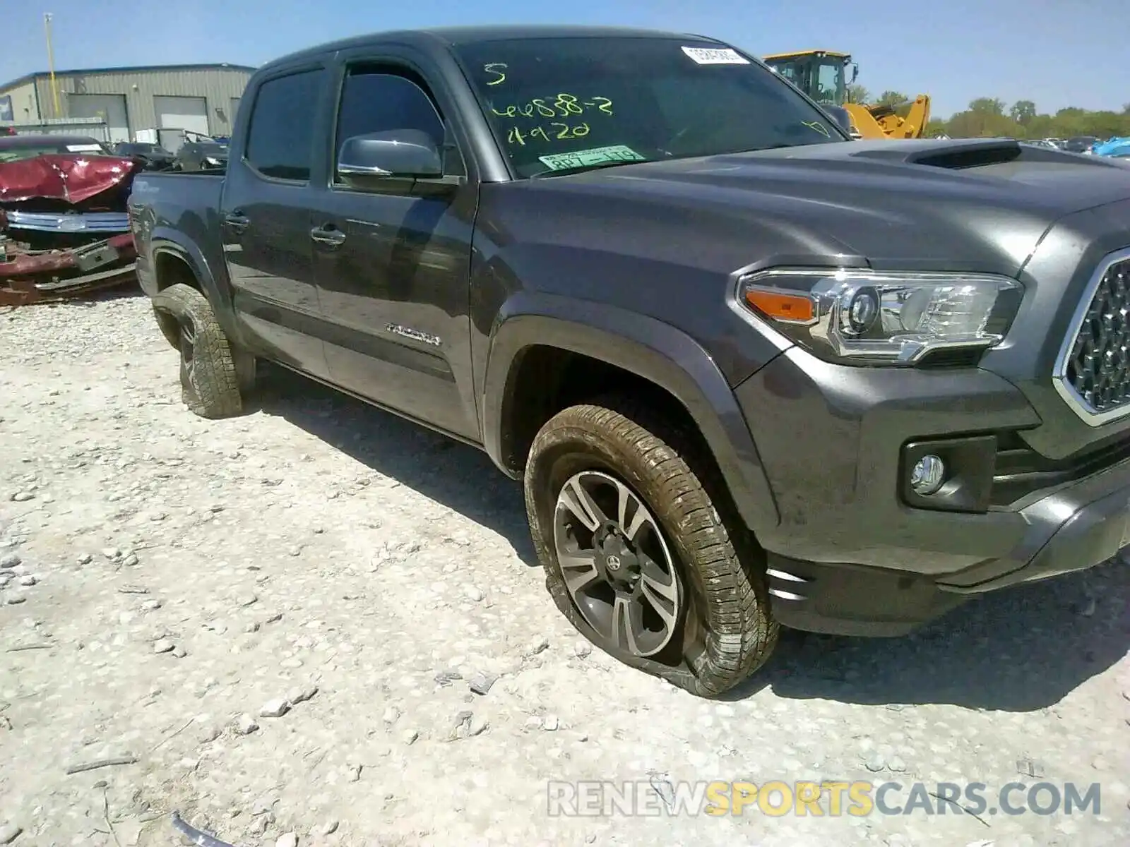 9 Photograph of a damaged car 5TFAZ5CNXKX079055 TOYOTA TACOMA 2019