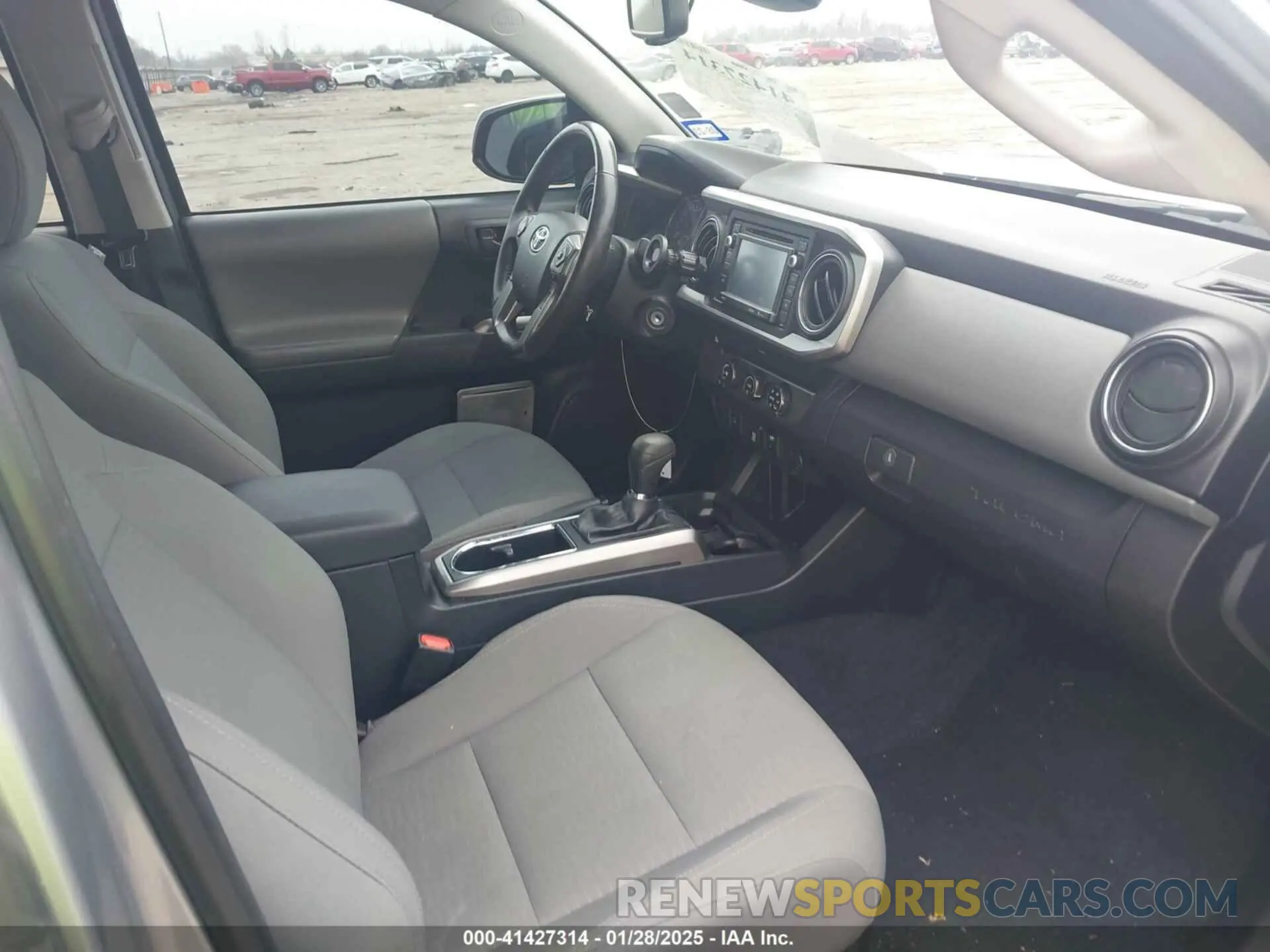 5 Photograph of a damaged car 5TFBZ5DN8KX004681 TOYOTA TACOMA 2019