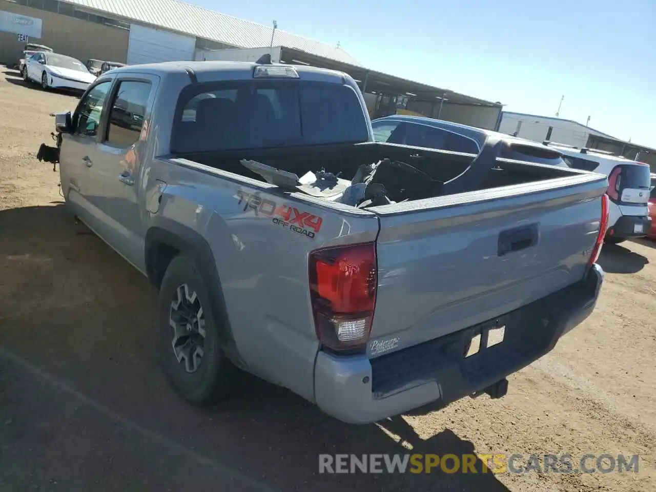 3 Photograph of a damaged car 5TFCZ5AN0KX188264 TOYOTA TACOMA 2019