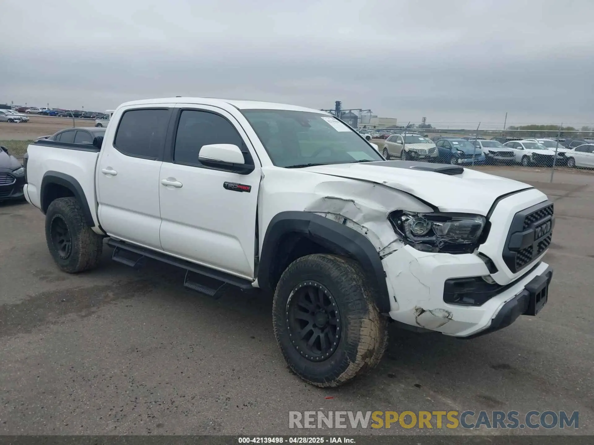 1 Photograph of a damaged car 5TFCZ5AN0KX190354 TOYOTA TACOMA 2019