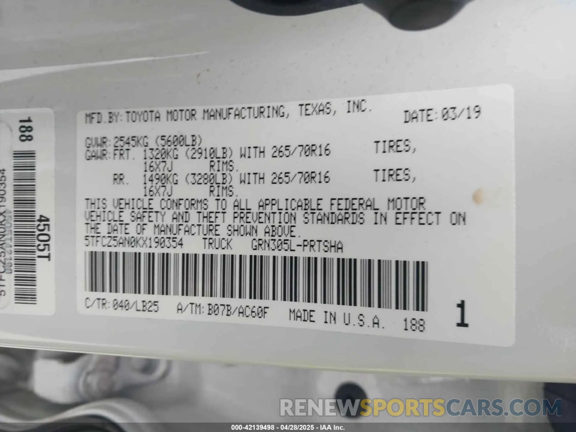 9 Photograph of a damaged car 5TFCZ5AN0KX190354 TOYOTA TACOMA 2019