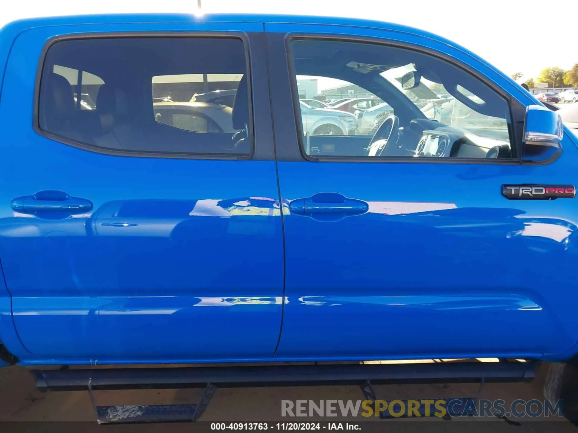 13 Photograph of a damaged car 5TFCZ5AN0KX199524 TOYOTA TACOMA 2019