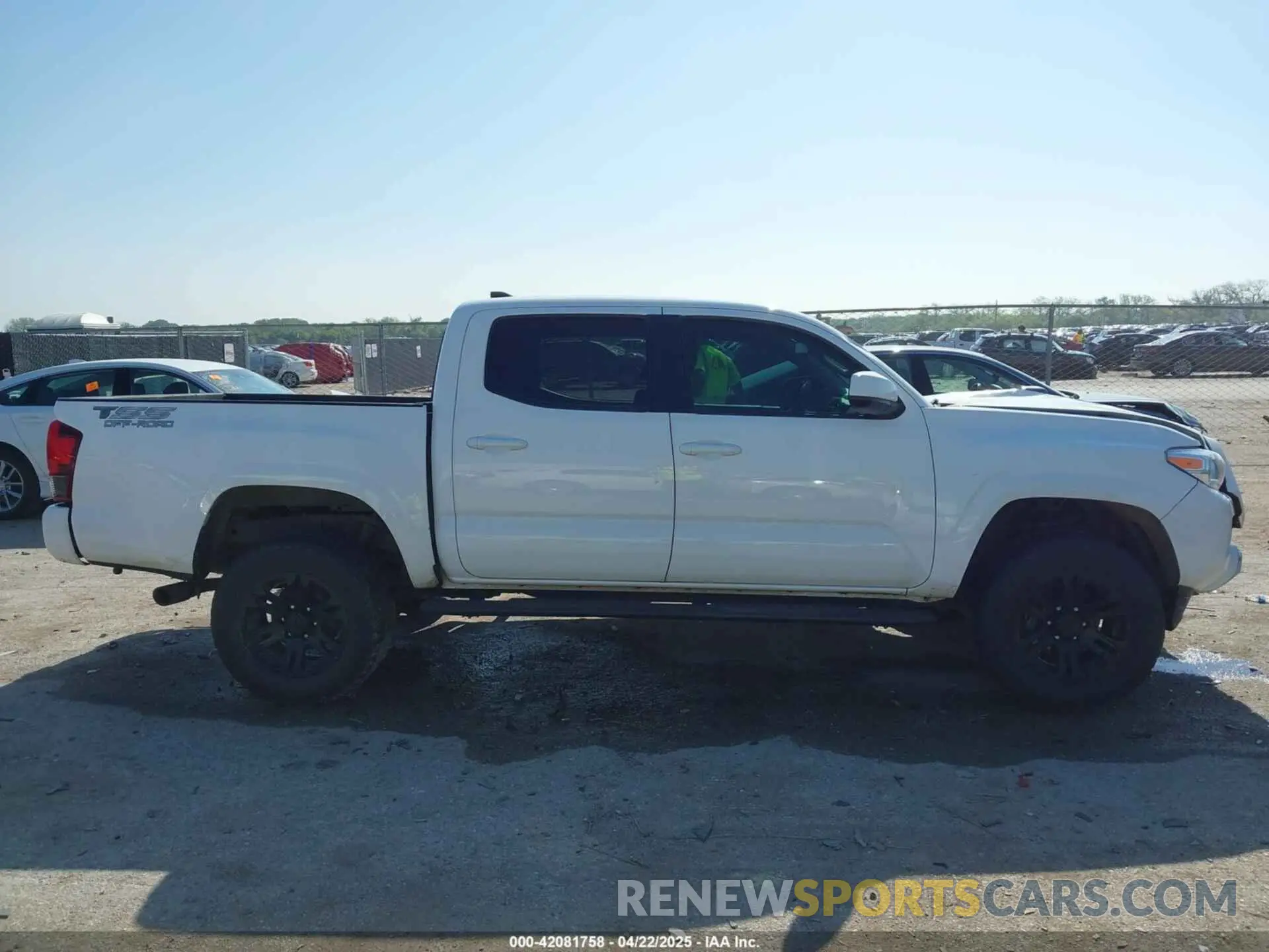 13 Photograph of a damaged car 5TFCZ5AN1KX170453 TOYOTA TACOMA 2019