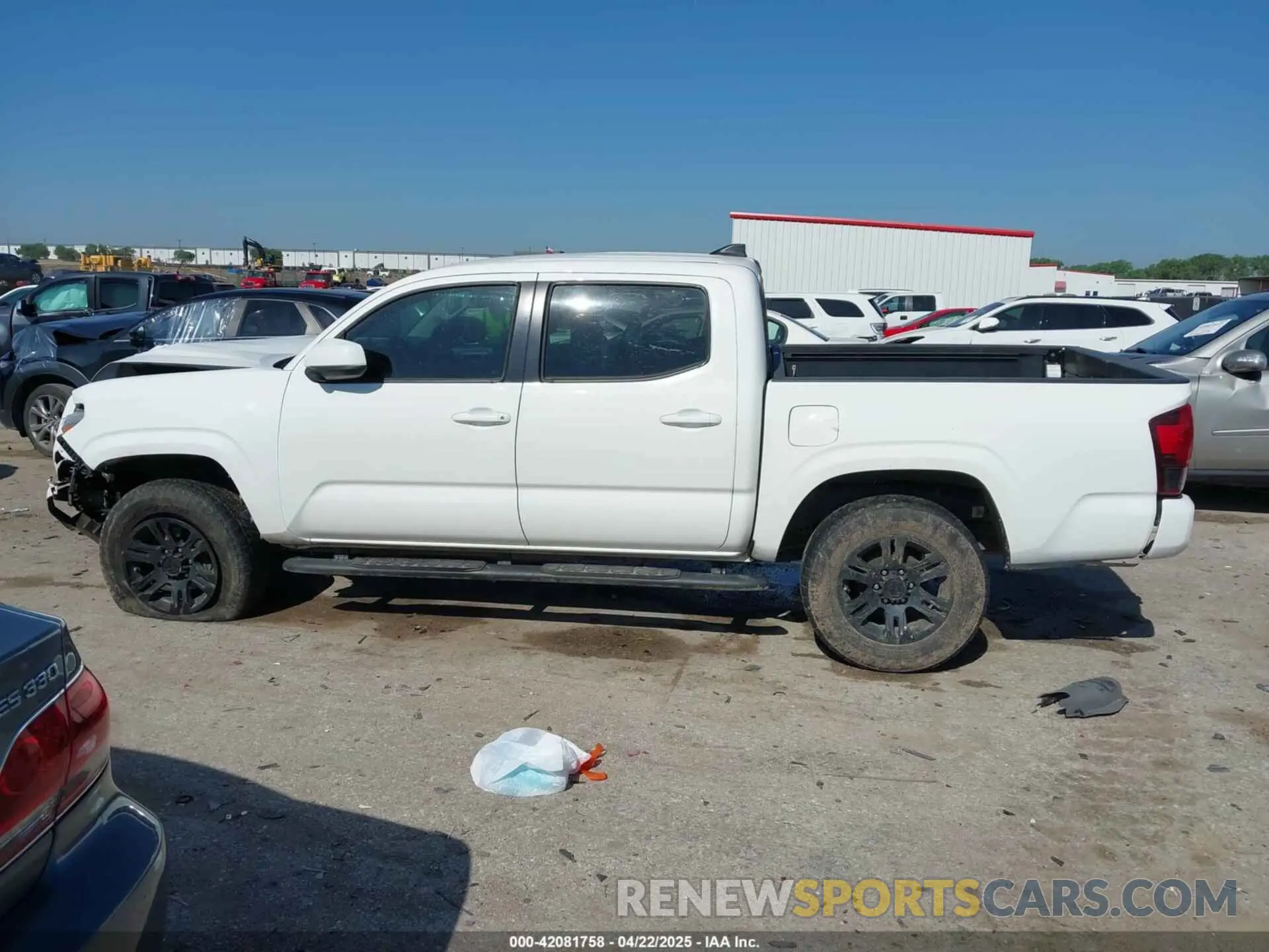 14 Photograph of a damaged car 5TFCZ5AN1KX170453 TOYOTA TACOMA 2019