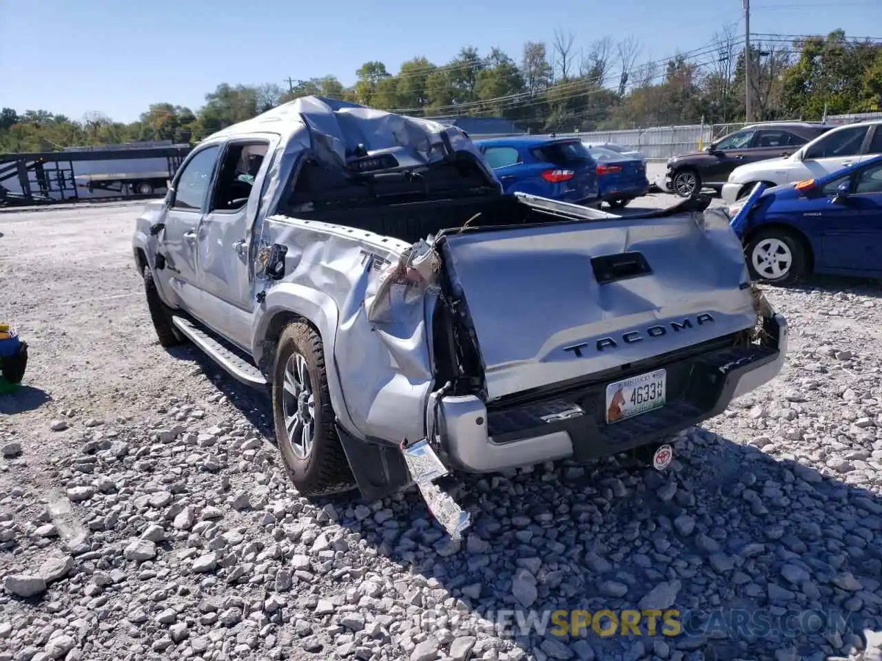 3 Photograph of a damaged car 5TFCZ5AN1KX189875 TOYOTA TACOMA 2019