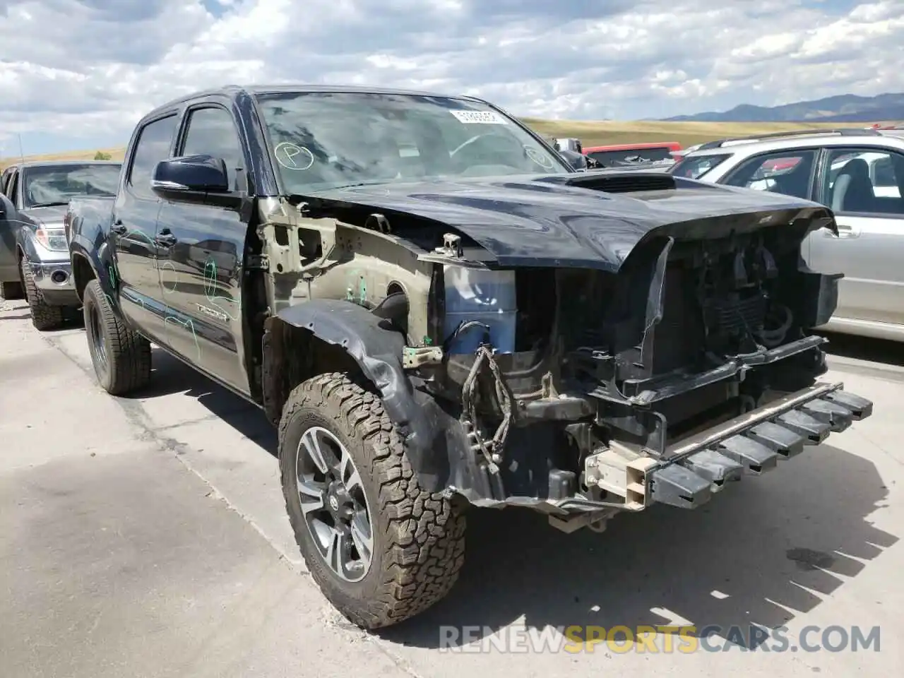 1 Photograph of a damaged car 5TFCZ5AN1KX189973 TOYOTA TACOMA 2019