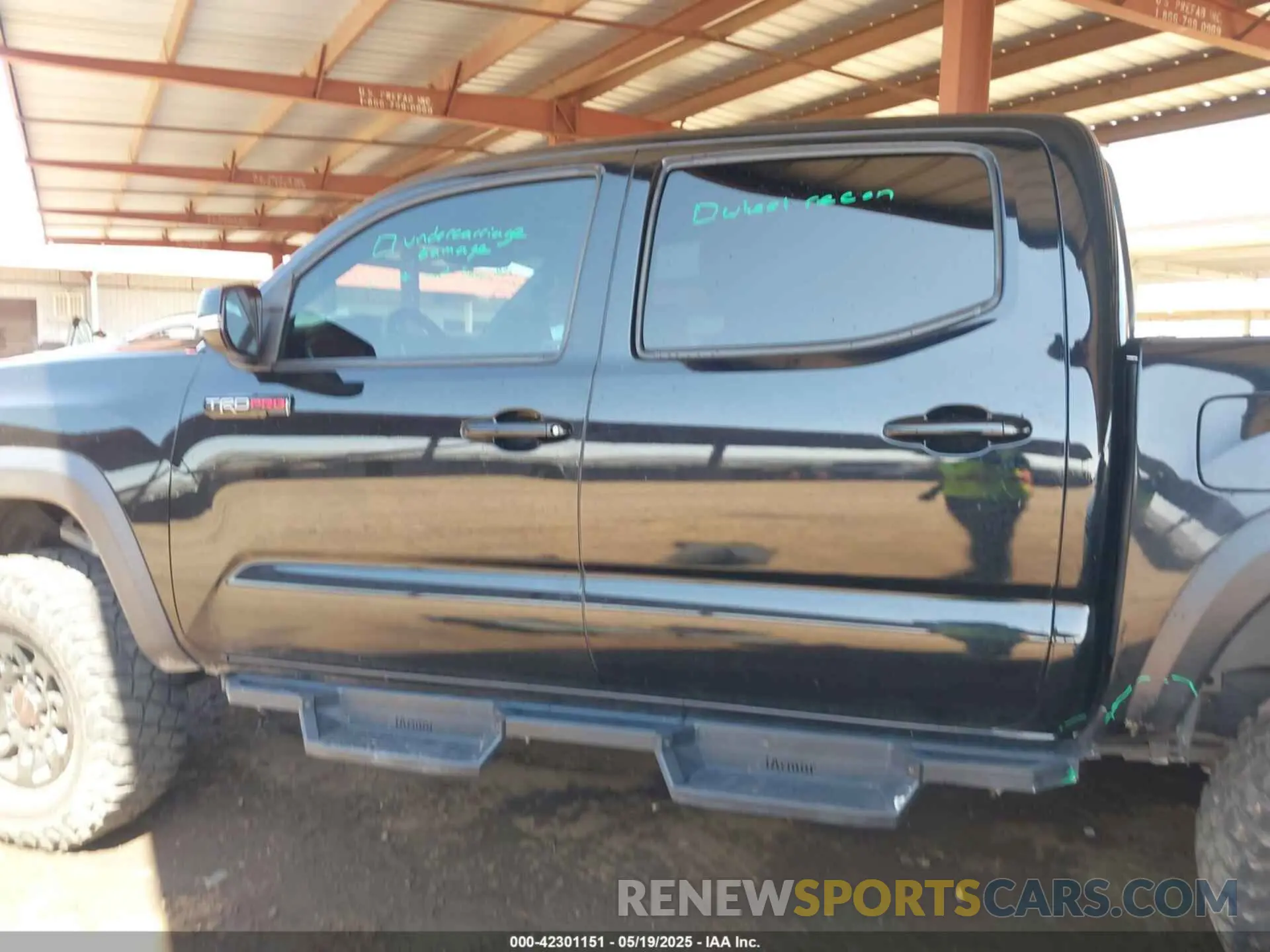 15 Photograph of a damaged car 5TFCZ5AN1KX190749 TOYOTA TACOMA 2019