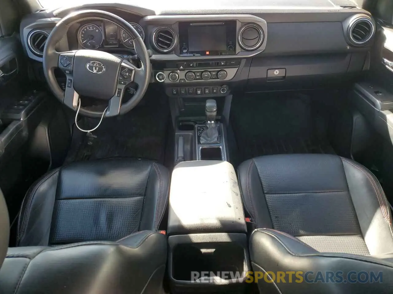 8 Photograph of a damaged car 5TFCZ5AN1KX205024 TOYOTA TACOMA 2019