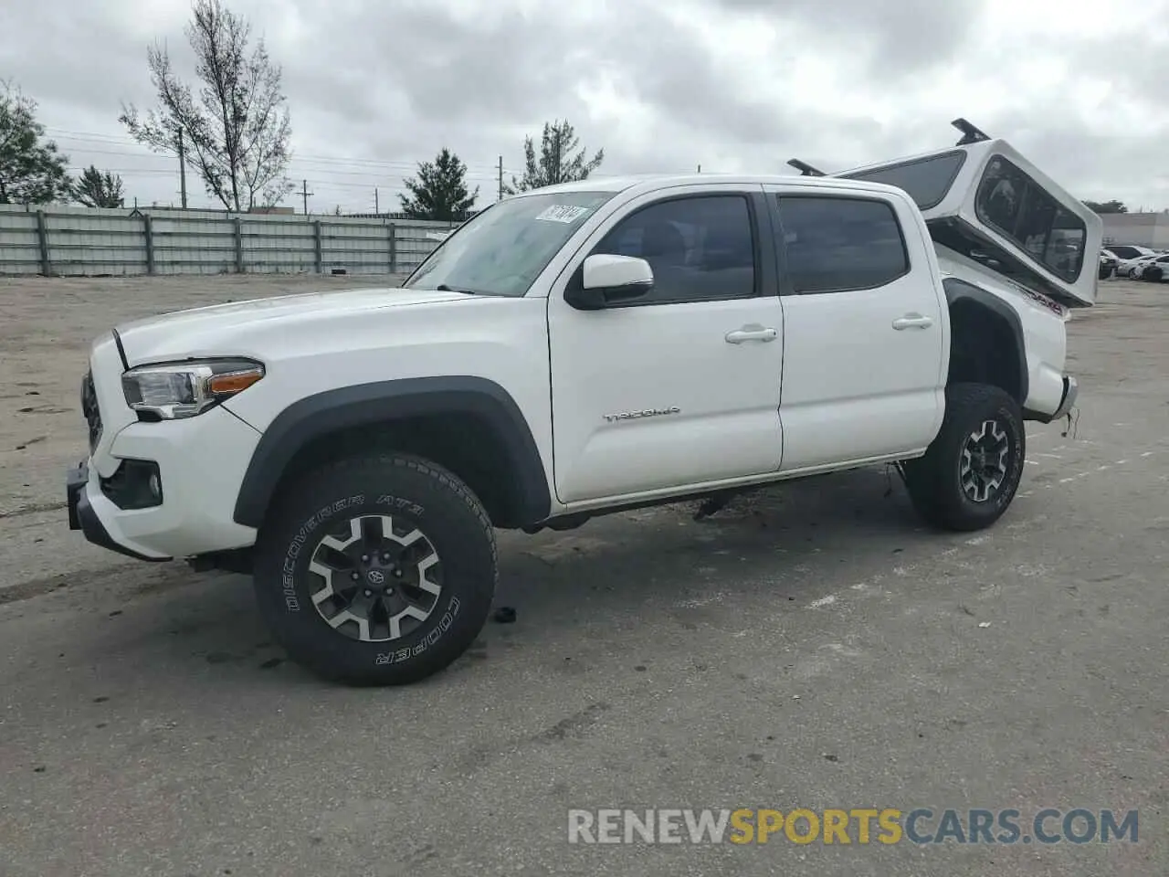 1 Photograph of a damaged car 5TFCZ5AN1KX209607 TOYOTA TACOMA 2019