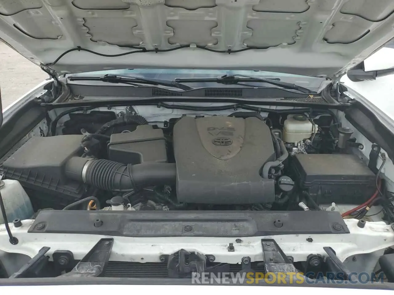 11 Photograph of a damaged car 5TFCZ5AN1KX209607 TOYOTA TACOMA 2019