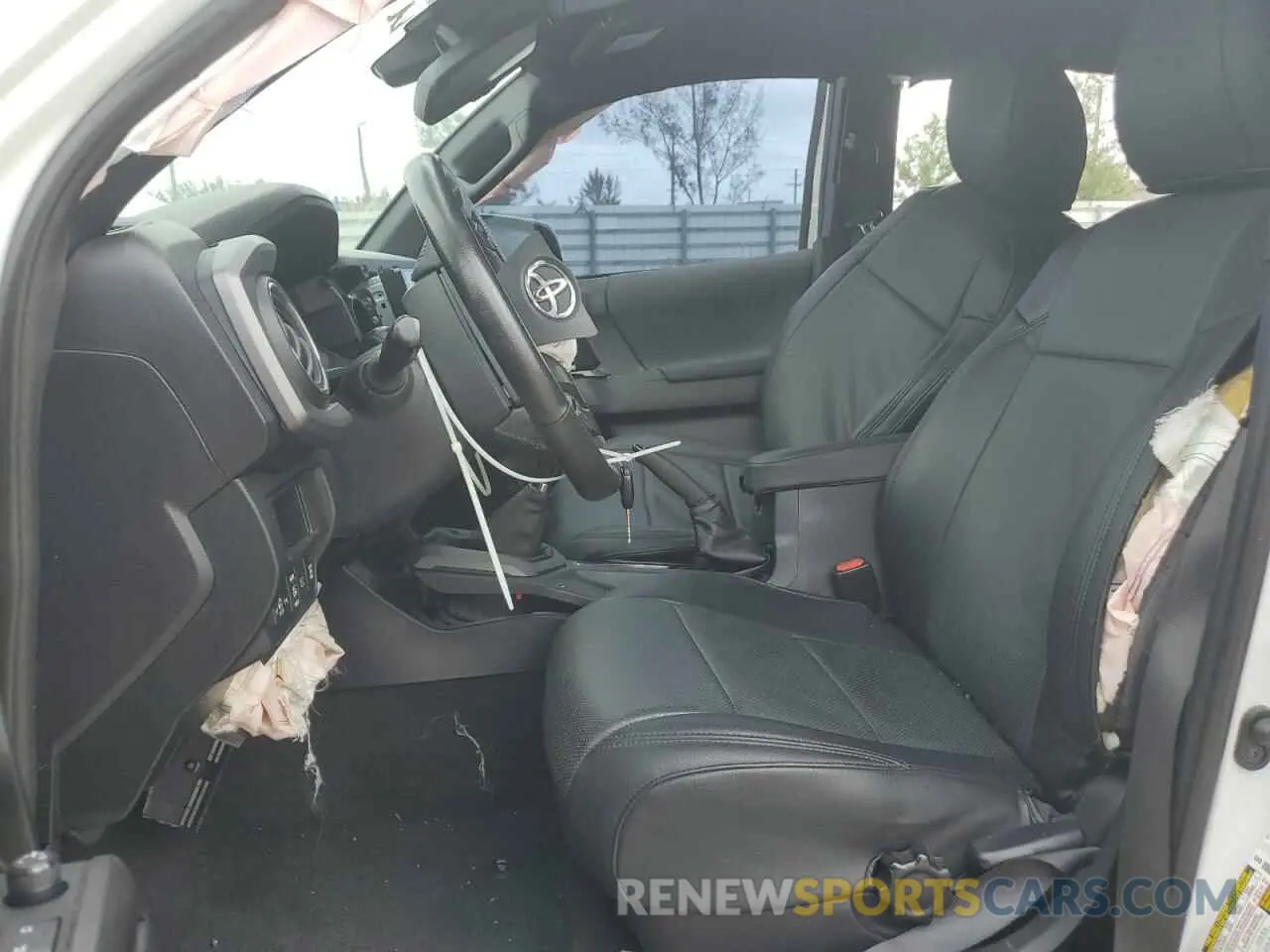 7 Photograph of a damaged car 5TFCZ5AN1KX209607 TOYOTA TACOMA 2019