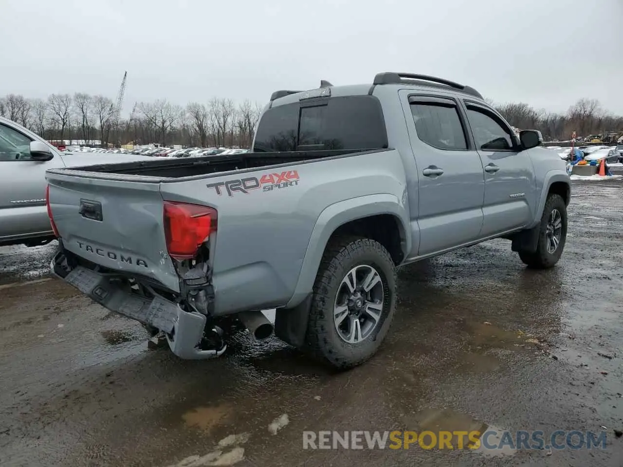 3 Photograph of a damaged car 5TFCZ5AN2KX198195 TOYOTA TACOMA 2019