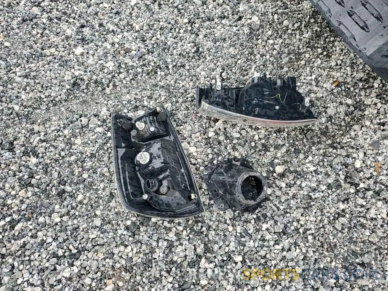 12 Photograph of a damaged car 5TFCZ5AN3KX175895 TOYOTA TACOMA 2019