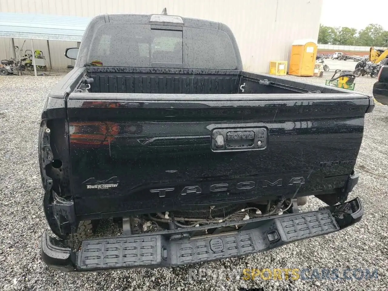 6 Photograph of a damaged car 5TFCZ5AN3KX175895 TOYOTA TACOMA 2019