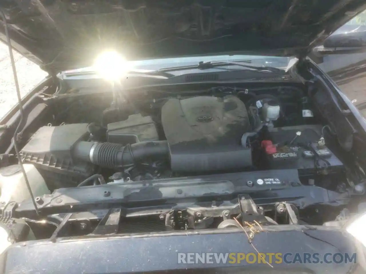 7 Photograph of a damaged car 5TFCZ5AN3KX180191 TOYOTA TACOMA 2019