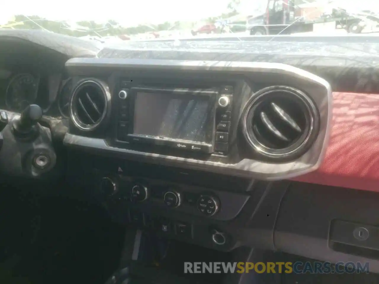 9 Photograph of a damaged car 5TFCZ5AN3KX180191 TOYOTA TACOMA 2019