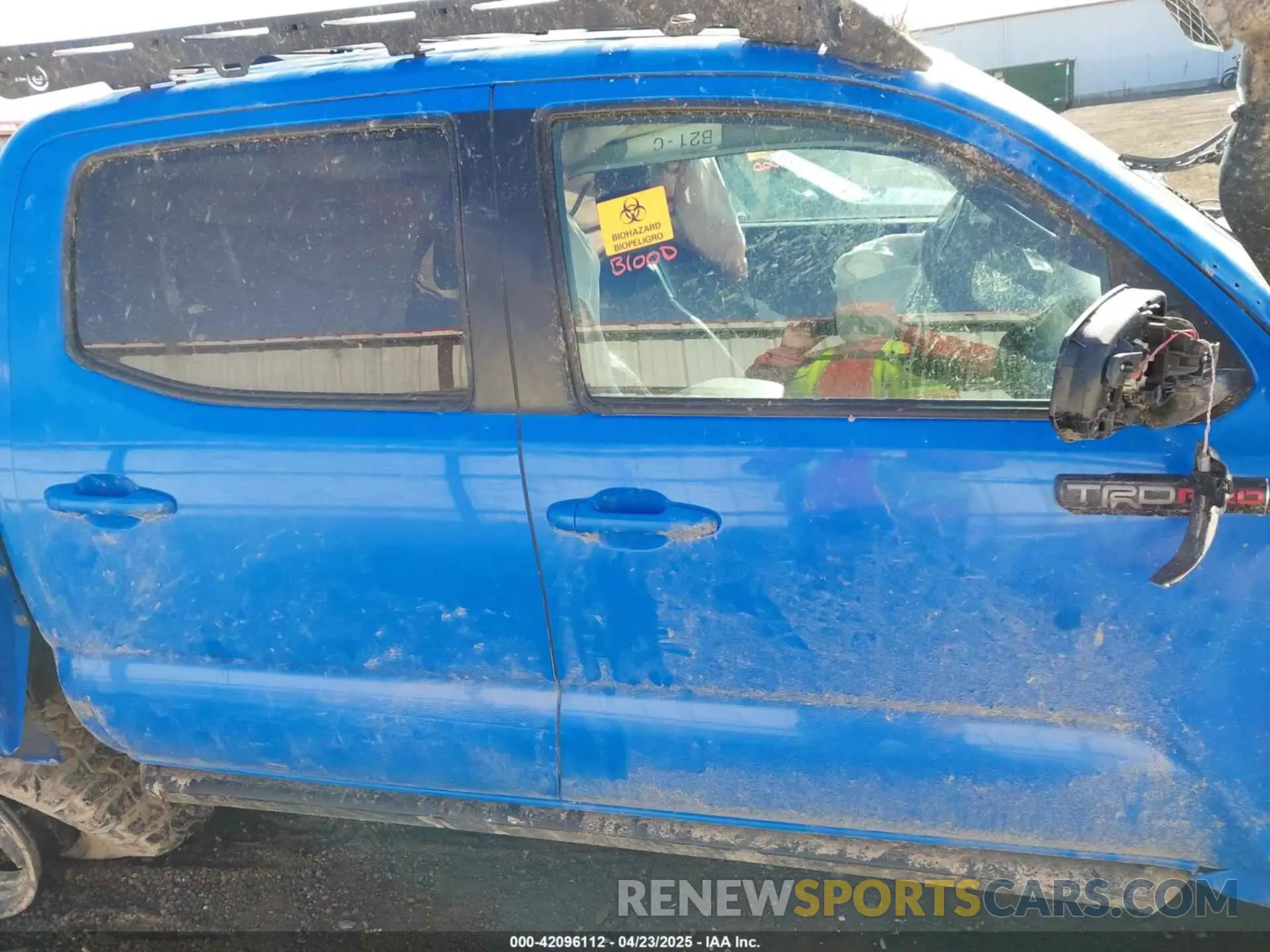 13 Photograph of a damaged car 5TFCZ5AN3KX198318 TOYOTA TACOMA 2019