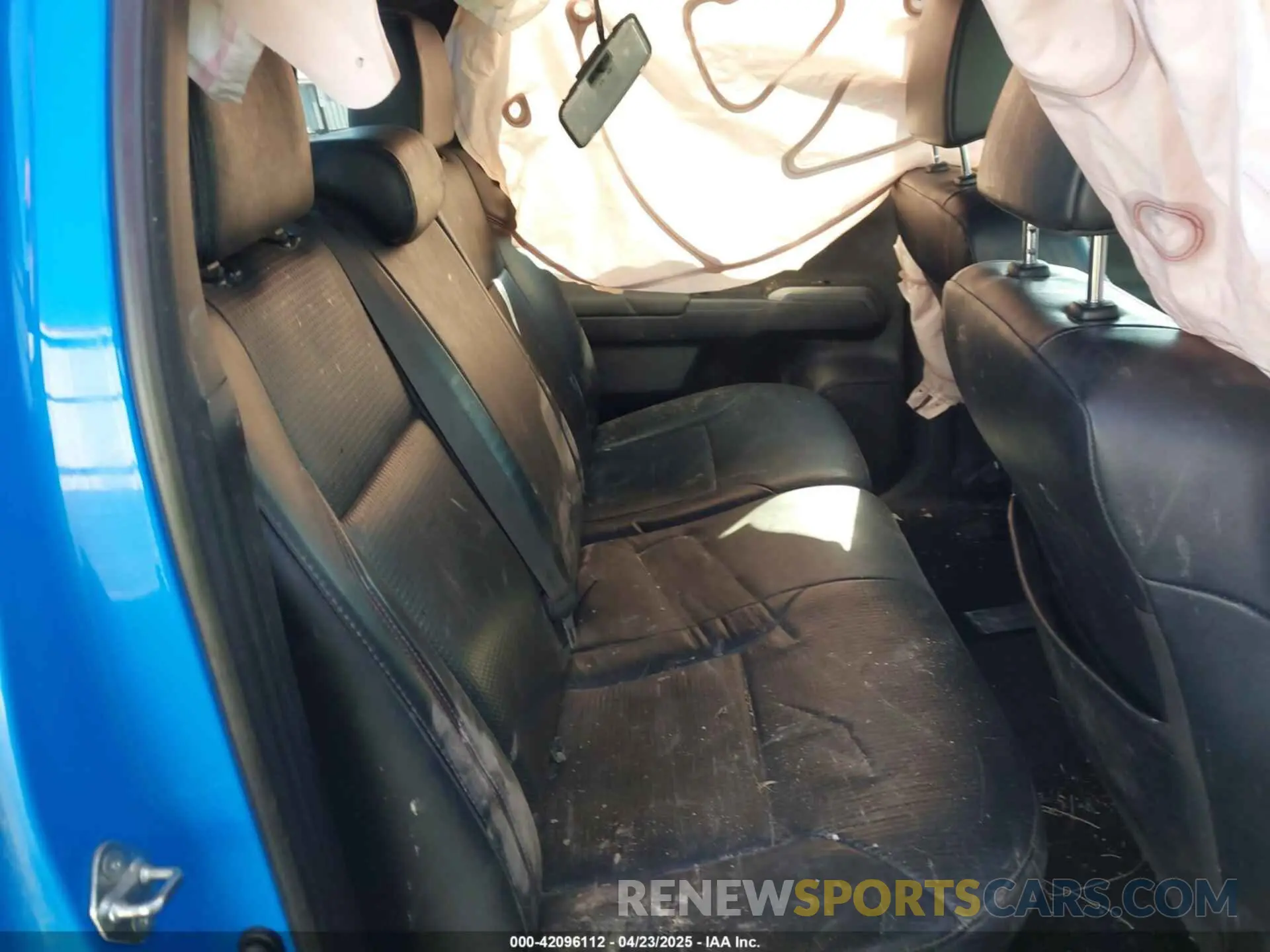 8 Photograph of a damaged car 5TFCZ5AN3KX198318 TOYOTA TACOMA 2019