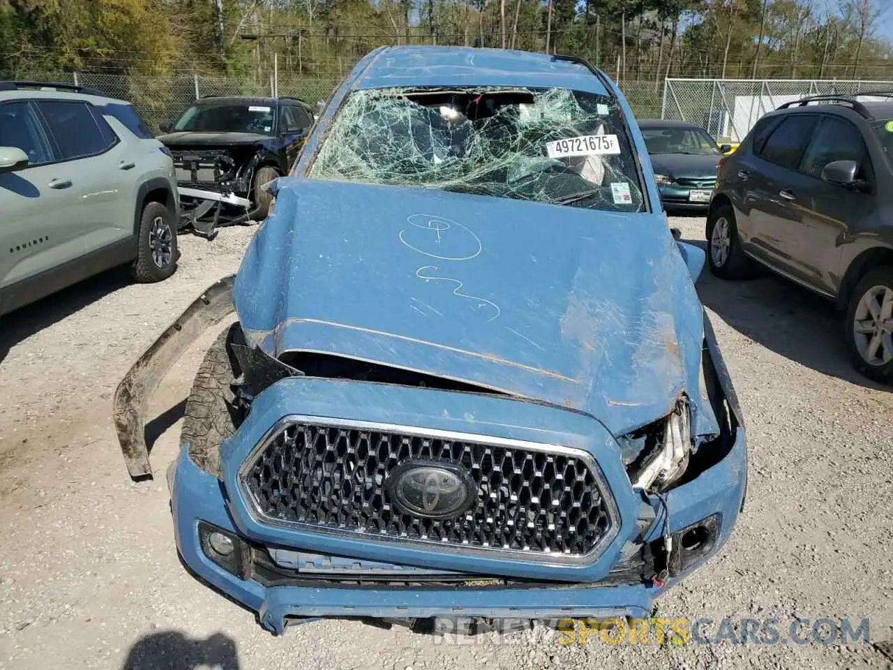 5 Photograph of a damaged car 5TFCZ5AN3KX204537 TOYOTA TACOMA 2019