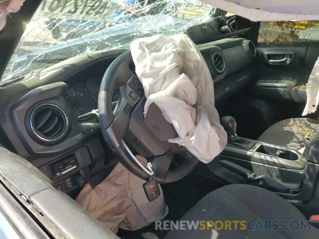 8 Photograph of a damaged car 5TFCZ5AN3KX204537 TOYOTA TACOMA 2019
