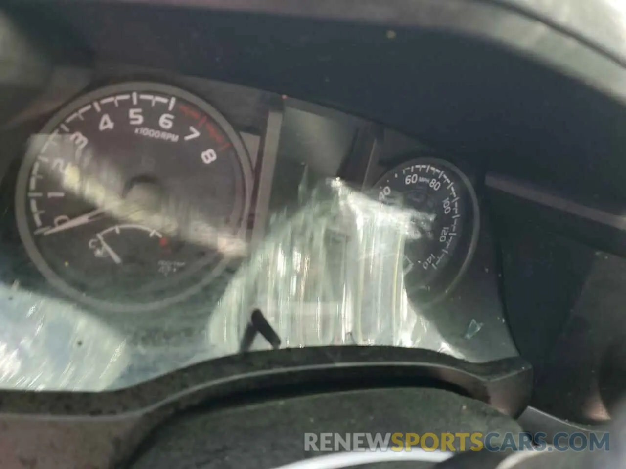 9 Photograph of a damaged car 5TFCZ5AN3KX204537 TOYOTA TACOMA 2019