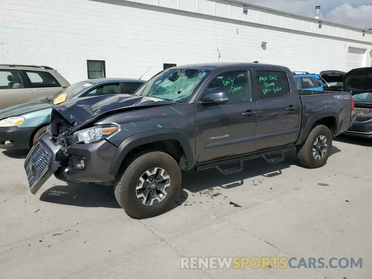 1 Photograph of a damaged car 5TFCZ5AN4KX180801 TOYOTA TACOMA 2019